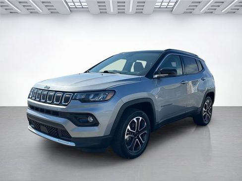 Used 2022 Jeep Compass Limited AWD/4WD image 8