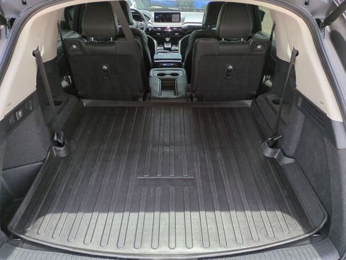Certified 2023 Acura MDX FWD w/ Technology Package image 13