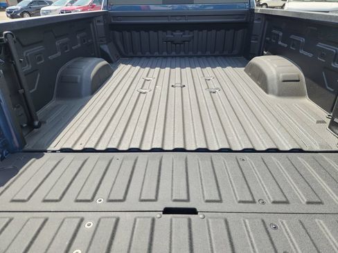 Used 2025 Chevrolet Silverado 2500 LTZ w/ LTZ Plus Package AWD/4WD image 31