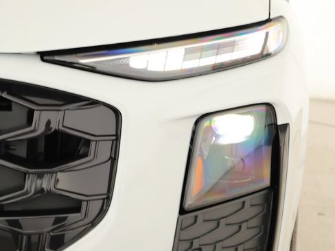 New 2026 Audi Q3 quattro 2.0T AWD/4WD image 36
