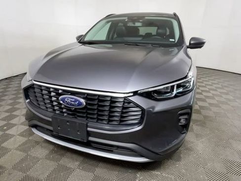 Used 2024 Ford Escape Platinum AWD/4WD image 12