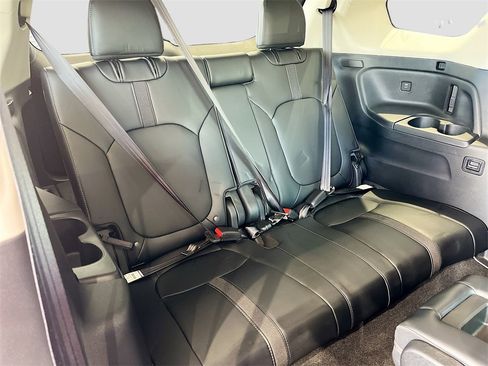 Used 2025 Honda Pilot EX-L image 26