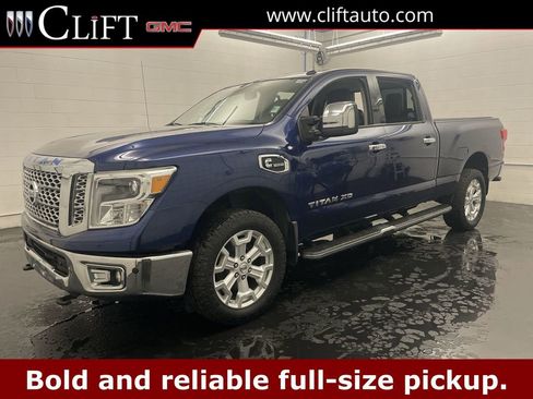 Used 2016 Nissan Titan SL image 1