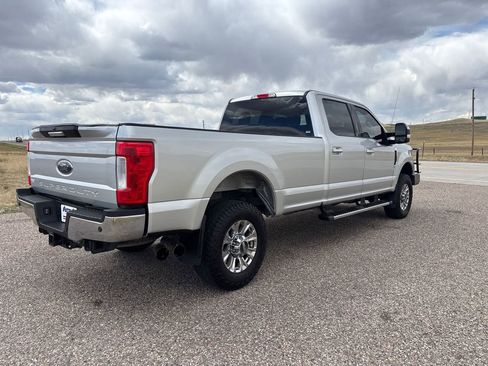 Used 2019 Ford F350 XLT w/ XLT Premium Package image 5