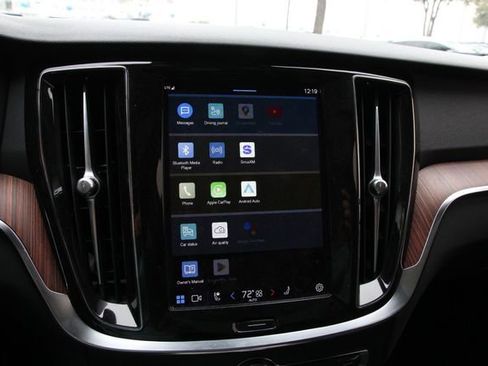 Used 2024 Volvo S60 B5 Plus image 21