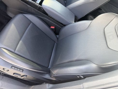 Used 2023 Volkswagen ID.4 Pro S image 18