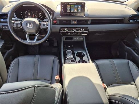 Used 2025 Honda Pilot EX-L image 16