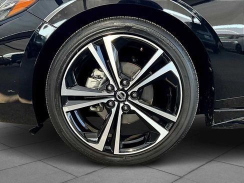 Used 2023 Nissan Sentra SR image 10