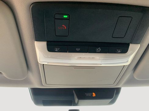 Used 2024 Mitsubishi Outlander SE image 13