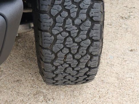 Used 2025 Ford Bronco Big Bend w/ Black Diamond Package image 18