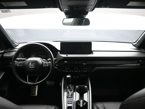 Used 2023 Honda Accord Sport image 37