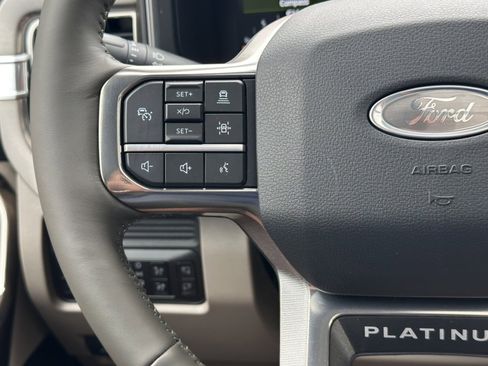 New 2025 Ford F250 Platinum w/ Platinum Plus Package image 29