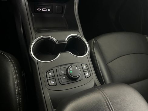Used 2023 GMC Terrain SLT AWD/4WD image 76