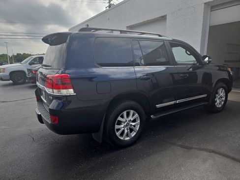 Used 2016 Toyota Land Cruiser AWD/4WD image 5