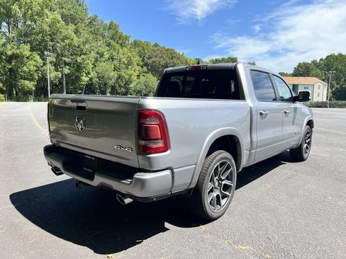 Used 2019 RAM 1500 Laramie AWD/4WD image 3