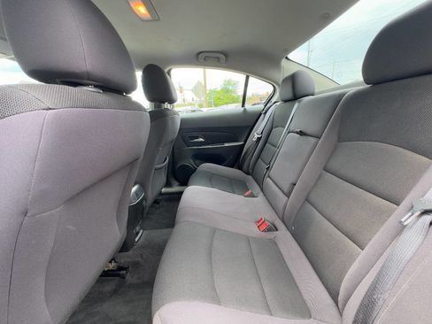 Used 2013 Chevrolet Cruze LT FWD image 11