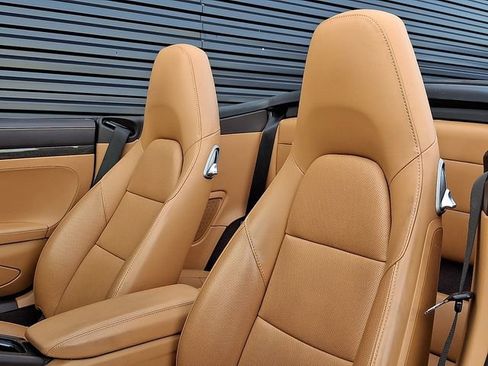 Certified 2018 Porsche 911 Turbo AWD/4WD image 5
