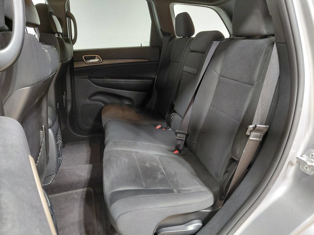 Certified 2017 Jeep Grand Cherokee Laredo w/ Quick Order Package 23E AWD/4WD image 44