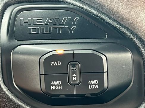 Used 2025 RAM 2500 Big Horn AWD/4WD image 32