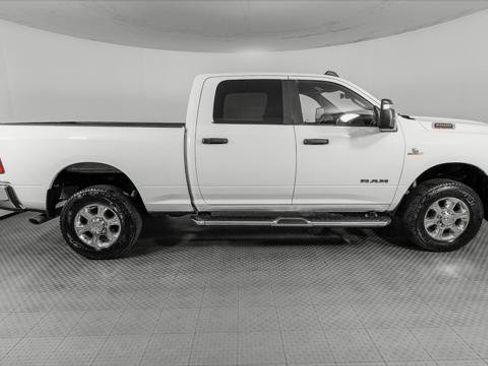 Used 2024 RAM 2500 Big Horn w/ Off Road Package AWD/4WD image 7