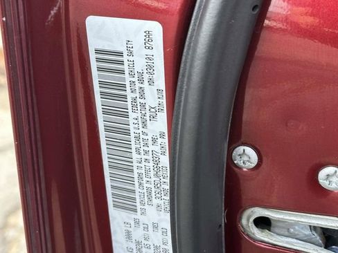 Used 2017 RAM 2500 SLT w/ Luxury Group image 10