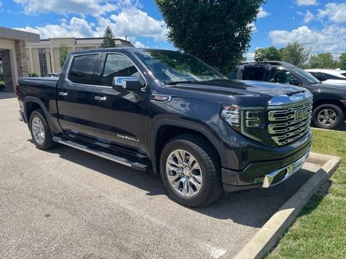 Used 2024 GMC Sierra 1500 Denali w/ Technology Package AWD/4WD image 7