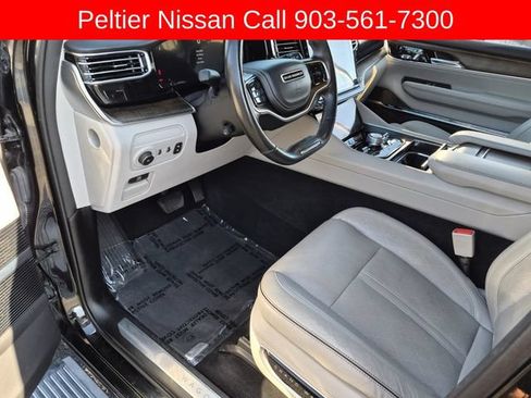 Used 2023 Jeep Grand Wagoneer Series II w/ Premium Group II AWD/4WD image 22