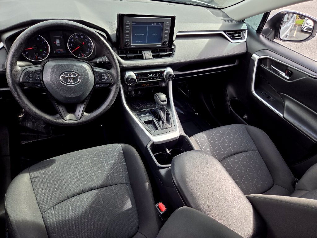 Certified 2022 Toyota RAV4 XLE FWD image 8
