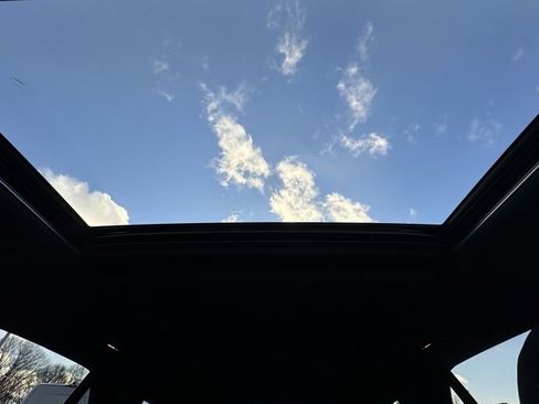 Used 2022 Mercedes-Benz GLE 350 4MATIC image 18