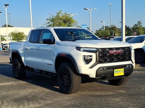 New 2026 GMC Canyon Elevation w/ Convenience Package RWD image 6