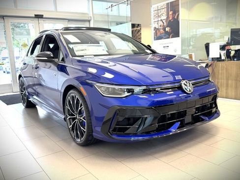 New 2026 Volkswagen Golf AWD/4WD image 2