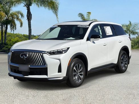 Certified 2026 INFINITI QX60 Pure w/ Cargo Package FWD image 2
