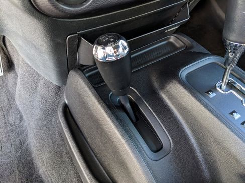 Used 2016 Jeep Wrangler Unlimited Sport image 28