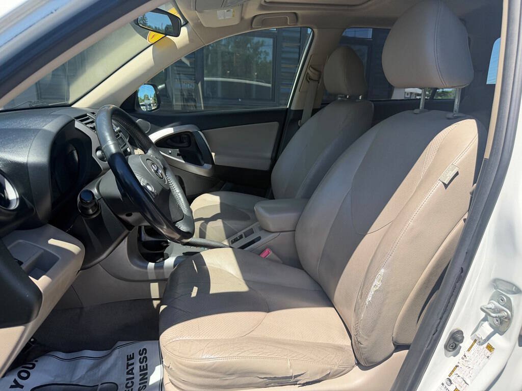 Used 2007 Toyota RAV4 Limited AWD/4WD image 9