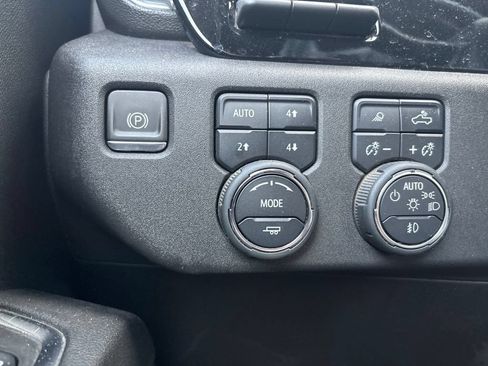Used 2024 Chevrolet Silverado 2500 High Country w/ High Country Premium Package AWD/4WD image 13