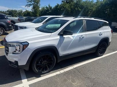 Used 2023 GMC Terrain SLE w/ Driver Convenience Package