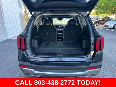 Used 2025 Kia Sorento SX FWD image 32