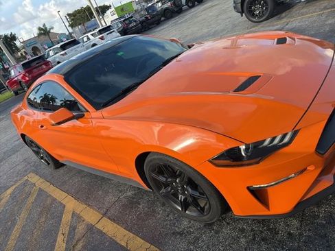 Used 2020 Ford Mustang Premium w/ Equipment Group 201A RWD image 3