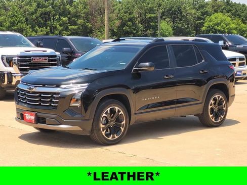 Used 2025 Chevrolet Equinox LT w/ Convenience Package II FWD image 4