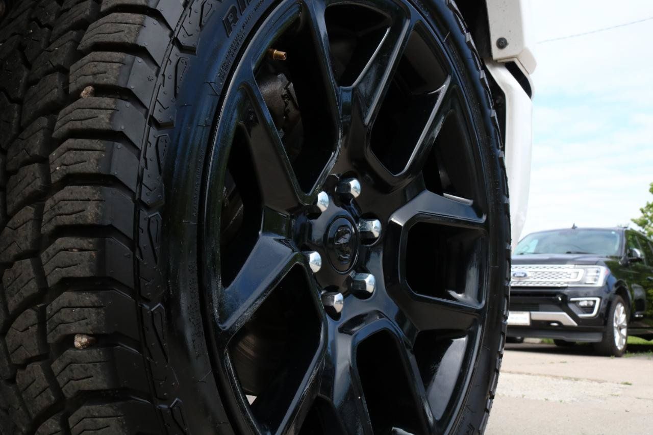 Used 2021 RAM 1500 Limited AWD/4WD image 10