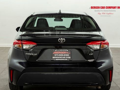 Used 2022 Toyota Corolla LE image 13