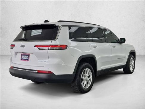 Used 2025 Jeep Grand Cherokee L Laredo w/ Luxury Tech Group I RWD image 5
