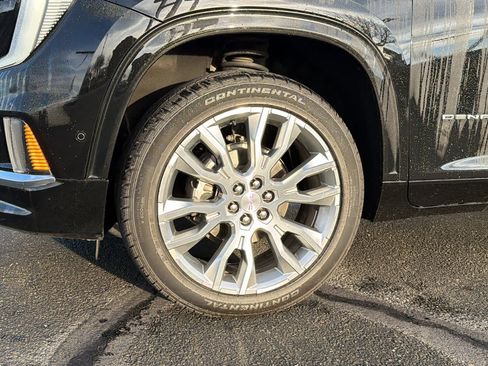 Certified 2024 GMC Acadia Denali w/ Super Cruise Package image 9