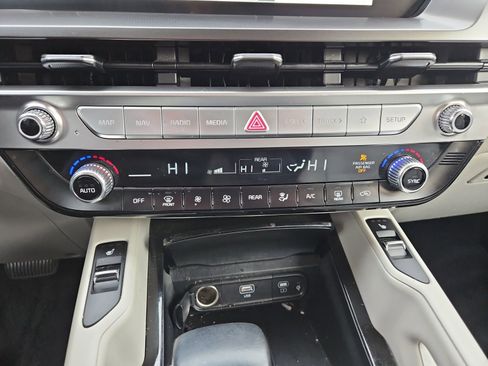 Used 2024 Kia Telluride S w/ S Sunroof Package image 27