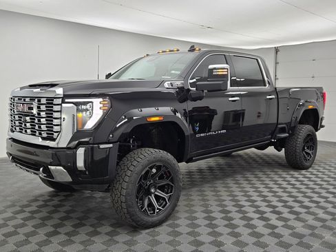 New 2025 GMC Sierra 2500 Denali w/ Denali Reserve Package image 19