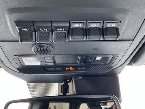 Used 2024 Ford Bronco Badlands AWD/4WD image 39