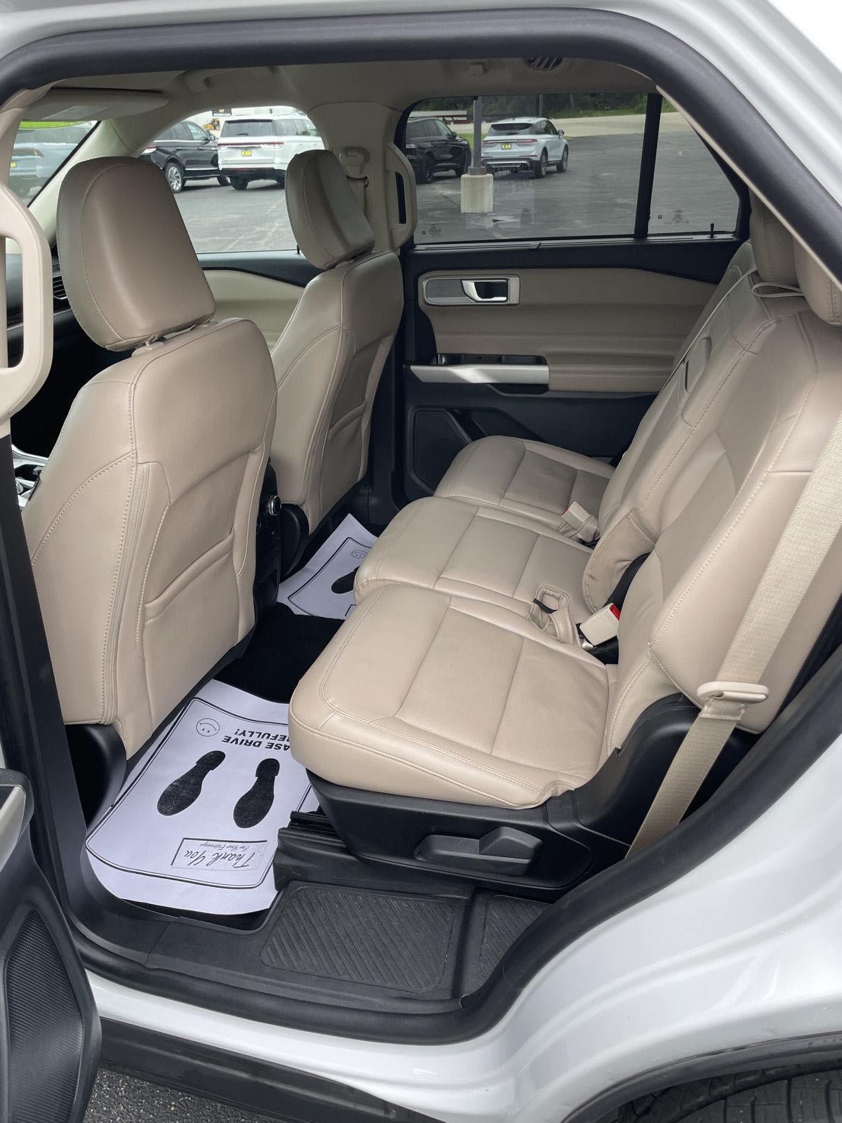 Used 2024 Ford Explorer Limited AWD/4WD image 16