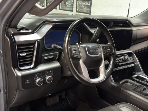 Used 2025 GMC Sierra 3500 Denali w/ Denali Reserve Package image 21