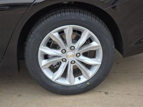 Used 2024 Chevrolet Malibu LT image 28