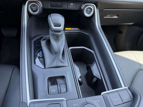 Certified 2025 Toyota Grand Highlander AWD image 6